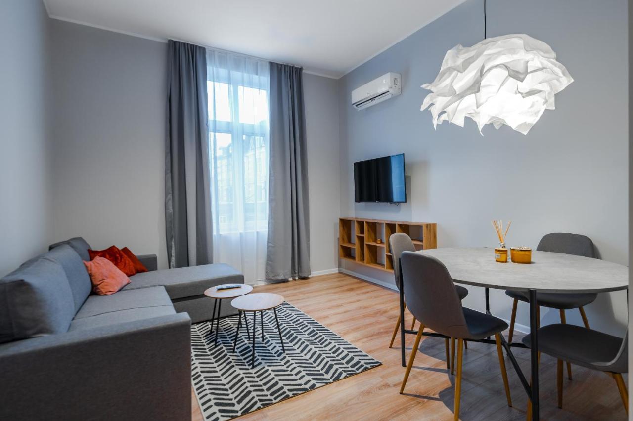 New Black & White - 2Bdr Apartment With Balcony Sofia Buitenkant foto