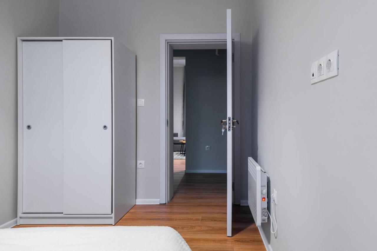 New Black & White - 2Bdr Apartment With Balcony Sofia Buitenkant foto